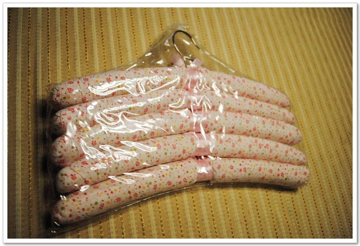 【春节】粉色碎花晾衣架