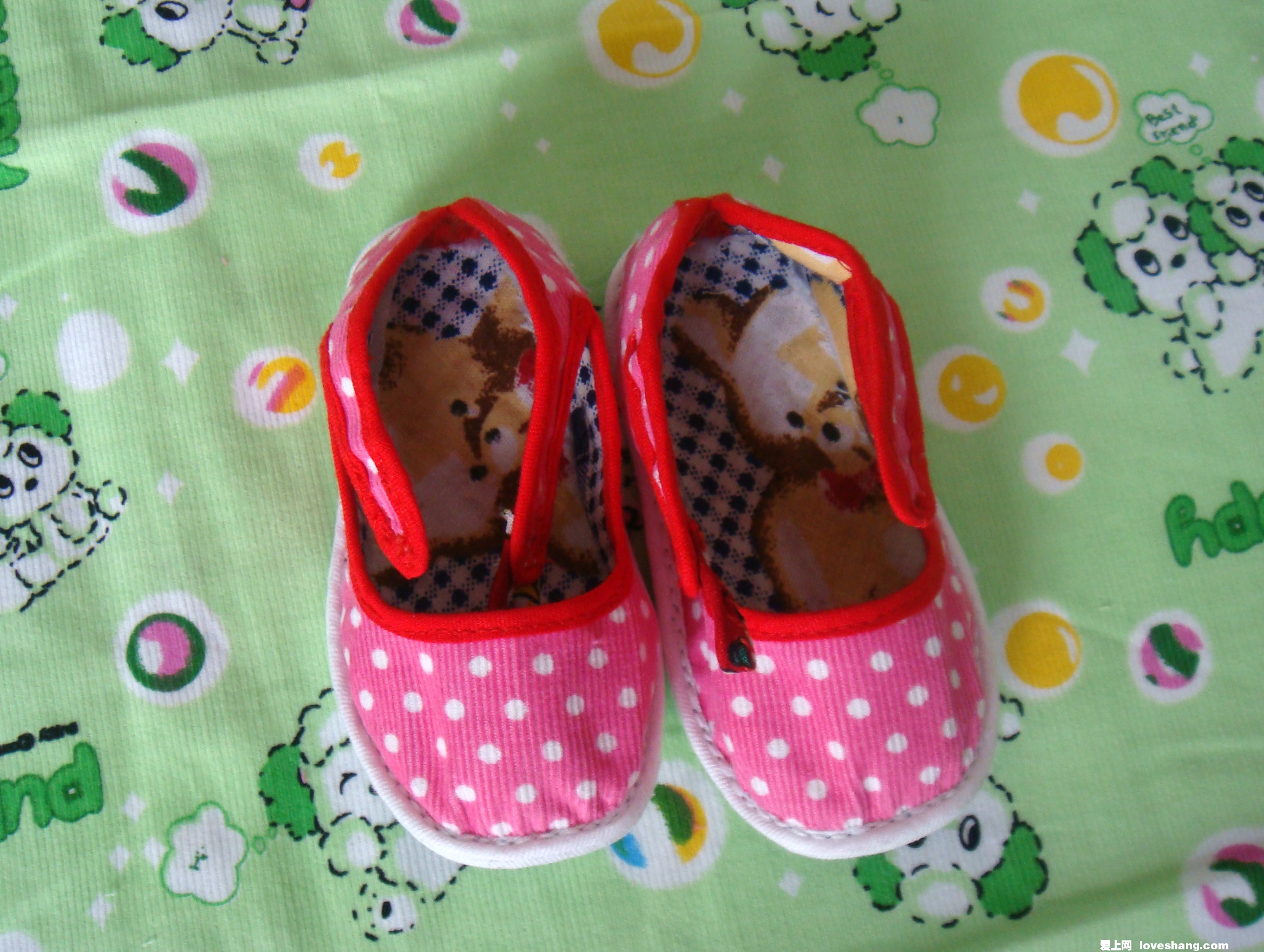 小孩子穿的老布鞋 465_60074_c39904d65bd5ab8.jpg