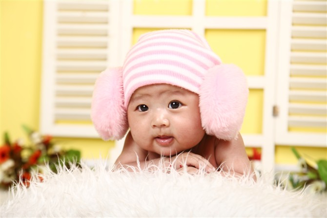 三个月婴儿体重16斤正常吗 465_10641_69d6f5b1c5f04d5.jpg